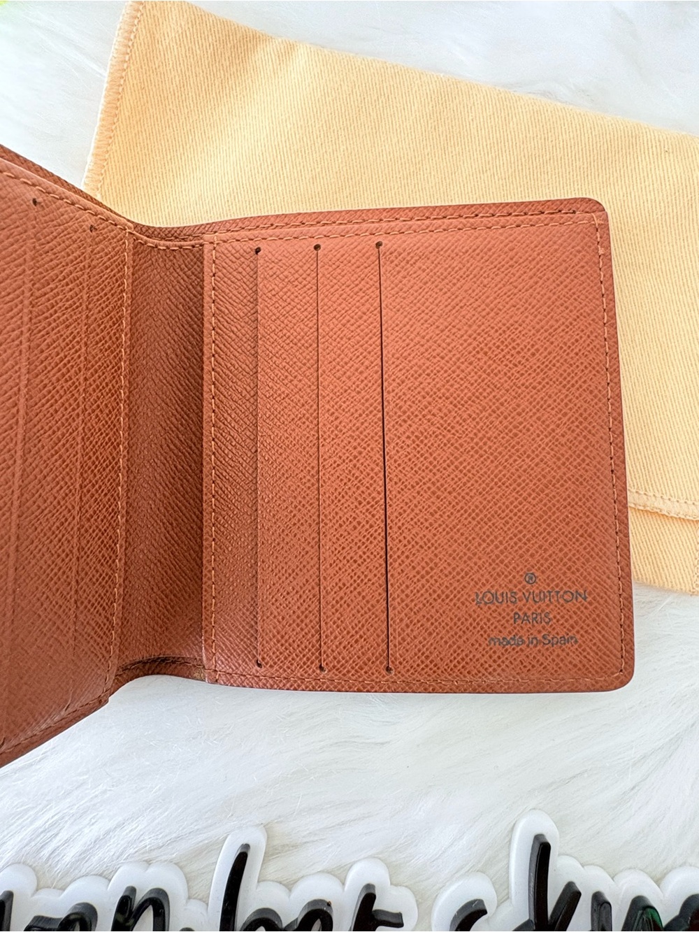 Louis Vuitton Monogram Canvas Men's Bifold Wallet - Picture 8 of 14